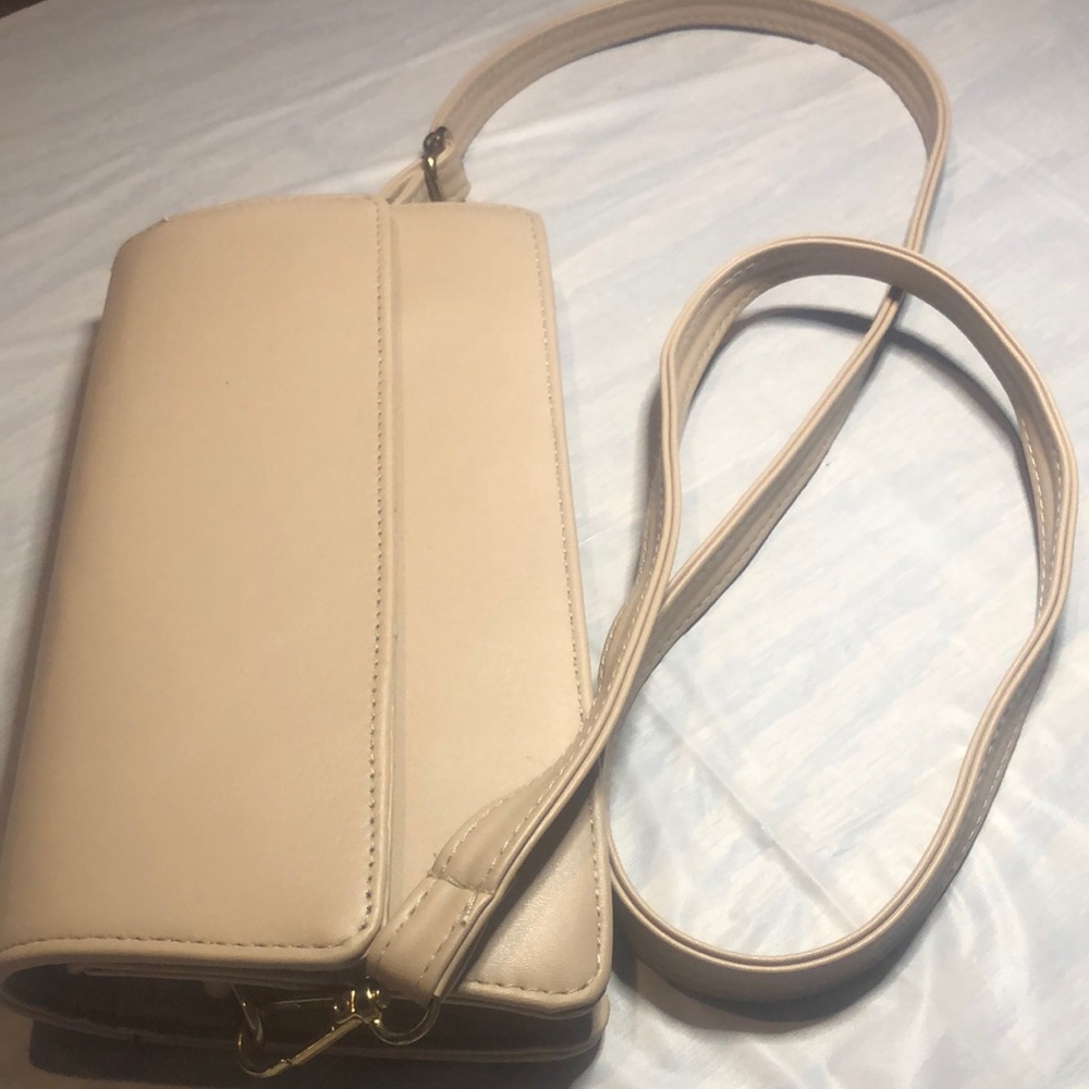 Elegant Cream Shoulder Bag